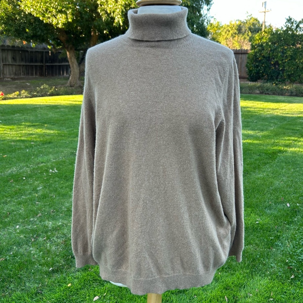 Lands’ End Cashmere Turtleneck Sweater in Camel Size 2X - Picture 2 of 8